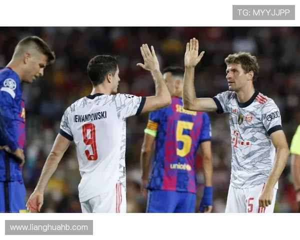 足球巨星C罗惊艳进球瞬间回顾展现无与伦比的技术与激情