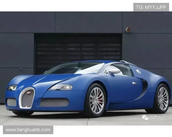 足球明星的奢华座驾布加迪威龙展现速度与荣耀的完美结合
