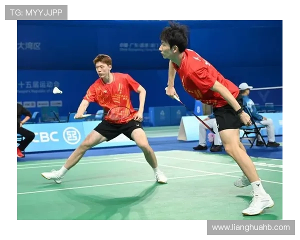 武汉羽毛球队在全国团队协作排行榜中荣登第七名展现出色团队精神与实力